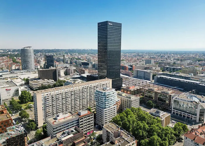 Nemea Appart Hotel So Cloud Lyon Gare Part-Dieu
